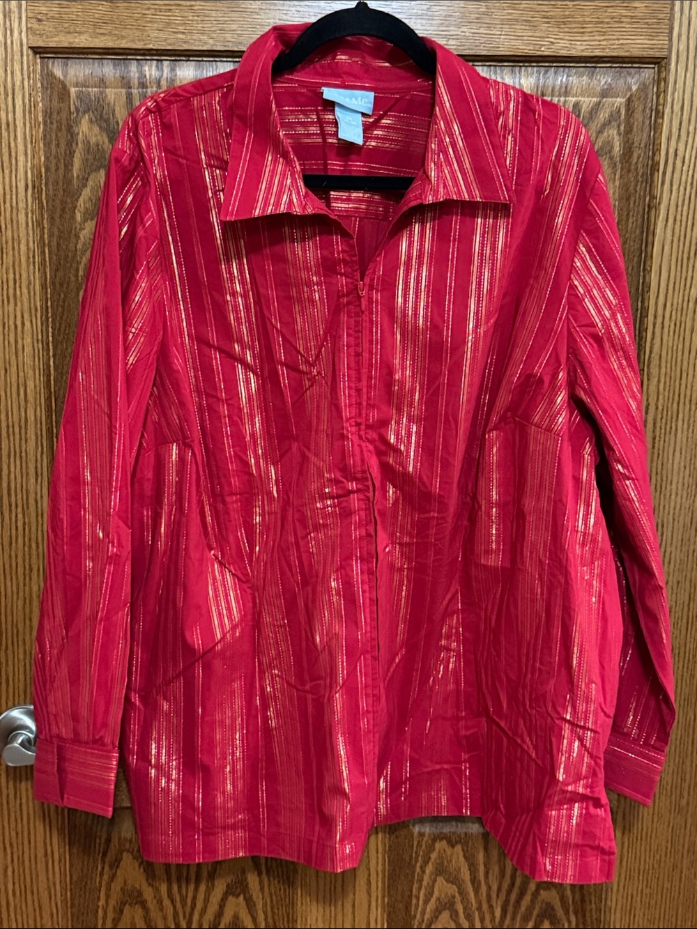 Liz & Me Red Metallic-Striped Zip-Up Blouse